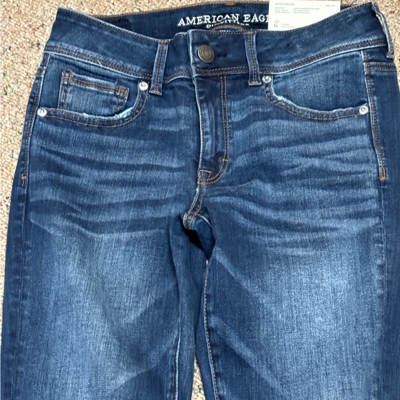 American Eagle Outfitters Dark Blue Flare Jeans - Picture 4 of 4